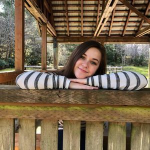 Meet your Posher, Raeann